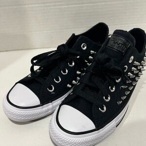 Converse Women's Chuck Taylor All Star Chrome Queen Low-Top Size W6.5